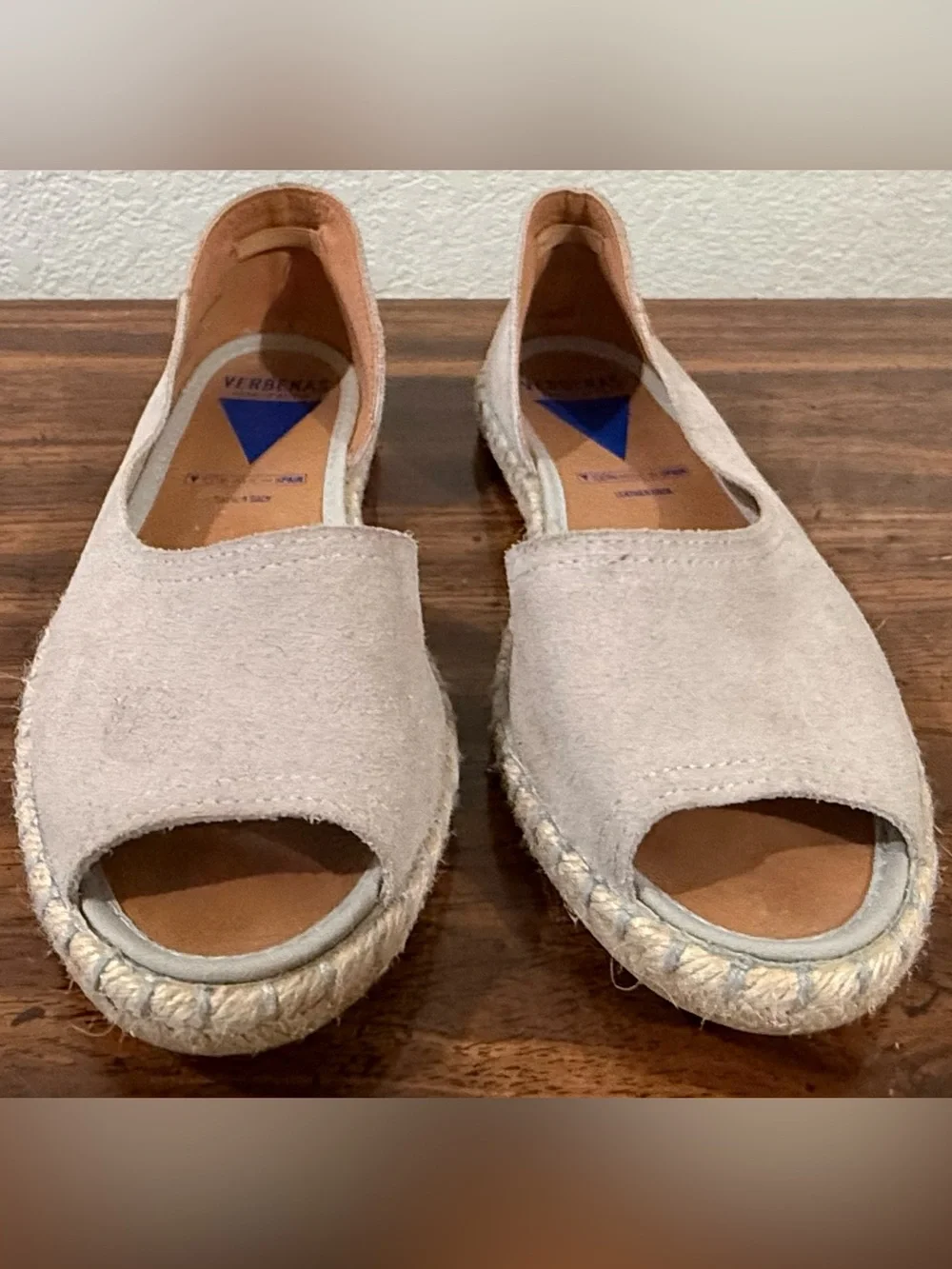 Verbenas cream suede
